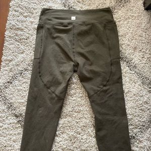 Dark green Vuori leggings